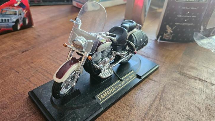Yamaha Royal Star Tour Classic 1:18 Collector Edition, Hobby en Vrije tijd, Modelauto's | 1:18, Zo goed als nieuw, Motor, Overige merken
