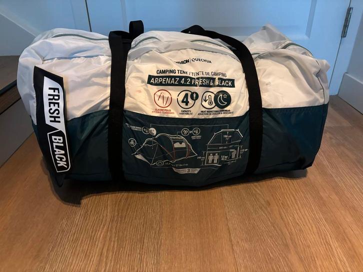 Decathlon Arpenaz 4.2 Fresh & Black - ZGAN, Caravans en Kamperen, Tenten, tot en met 4, Zo goed als nieuw, Ophalen