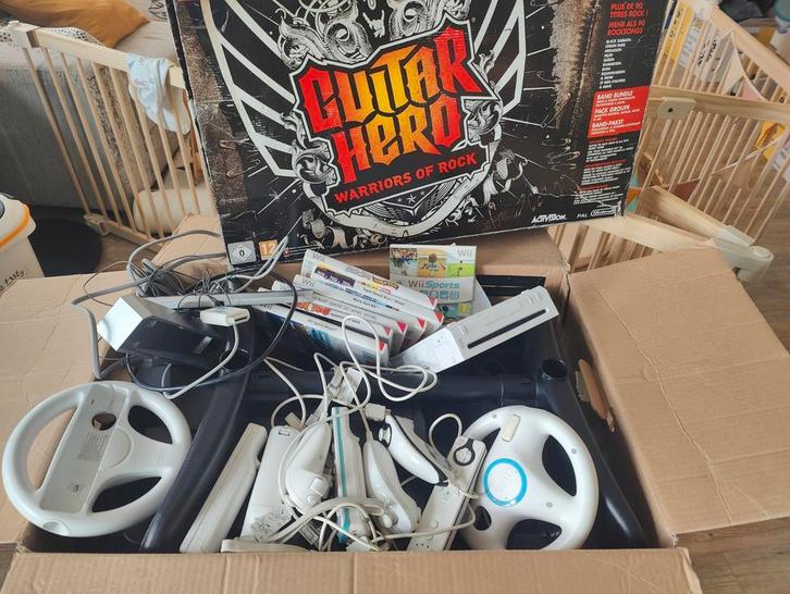 Nintendo Wii Bundle – 4 Controllers + Band Set + Games, Spelcomputers en Games, Spelcomputers | Nintendo Wii, Ophalen