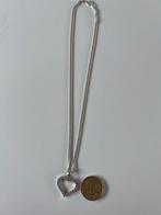 Zilveren ketting met hart hanger, Ophalen of Verzenden, Zo goed als nieuw, Zilver, Met strass