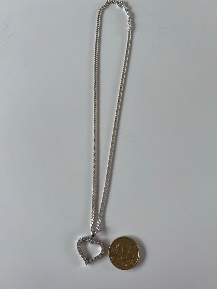 Zilveren ketting met hart hanger, Sieraden, Tassen en Uiterlijk, Kettingen, Zo goed als nieuw, Zilver, Met strass, Ophalen of Verzenden