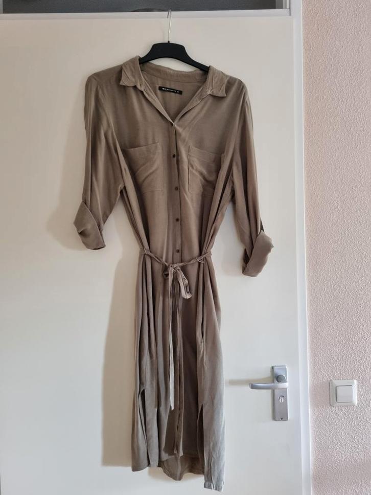 VERKOCHT - Zgan  Expresso jurk maat 44, Kleding | Dames, Jurken, Zo goed als nieuw, Maat 42/44 (L), Groen, Knielengte, Ophalen of Verzenden