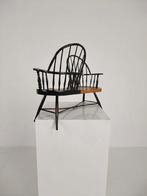 Charmante decoratieve Windsor Tête-À-Tête-tweezitsbank uit h, Antiek en Kunst, Ophalen