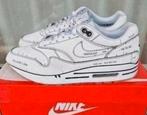 Nike Air Max 1 Sketch to Shelf White (42), Ophalen of Verzenden, Zo goed als nieuw, Wit