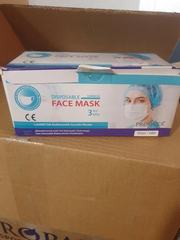 Nieuw in doos mond maskers  beschikbaar voor biedingen