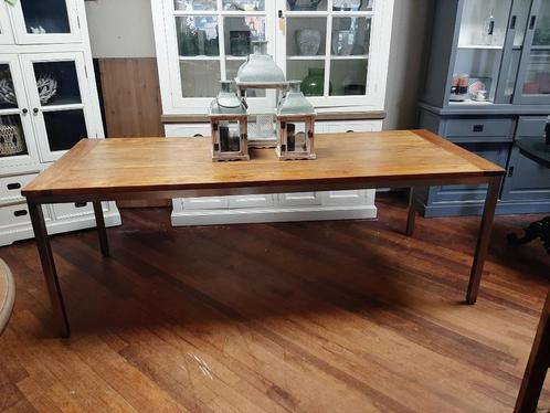 Prachtige teakhouten eettafel aluminium onderstel 220 cm, Huis en Inrichting, Complete eetkamers, Zo goed als nieuw, Ophalen