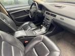 Volvo XC70 2.4 D5 AWD AUTOMAAT 4X4 / LEDER / NAVI / TREKHAAK, Automaat, 1716 kg, Gebruikt, 193 €/maand