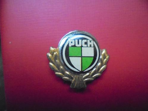 Oude speld bromfietsmerk PUCH, Verzamelen, Speldjes, Pins en Buttons, Zo goed als nieuw, Speldje of Pin, Transport, Ophalen of Verzenden