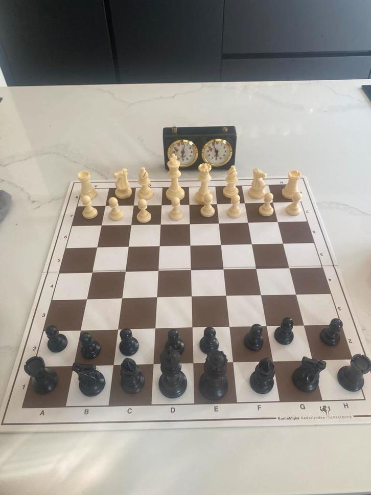 Groot wedstrijd schaakspel, Hobby en Vrije tijd, Gezelschapsspellen | Bordspellen, Zo goed als nieuw, Ophalen of Verzenden