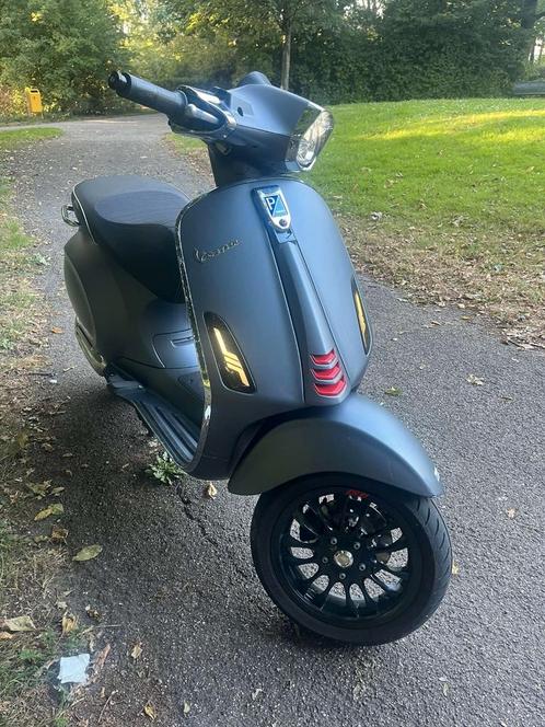 Vespa Sprint 50cc 4T3V Brom 2018 IGET E4, Fietsen en Brommers, Scooters | Vespa, Nieuw, Vespa S, Maximaal 45 km/u, Benzine, Ophalen