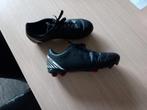 Voetbalschoenen,  dutchy maat 37, Ophalen of Verzenden, Zo goed als nieuw