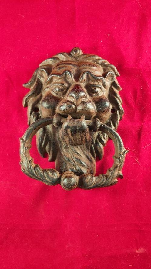 Smeedijzeren deurklopper leeuwenkop, Antiek en Kunst, Curiosa en Brocante, Verzenden