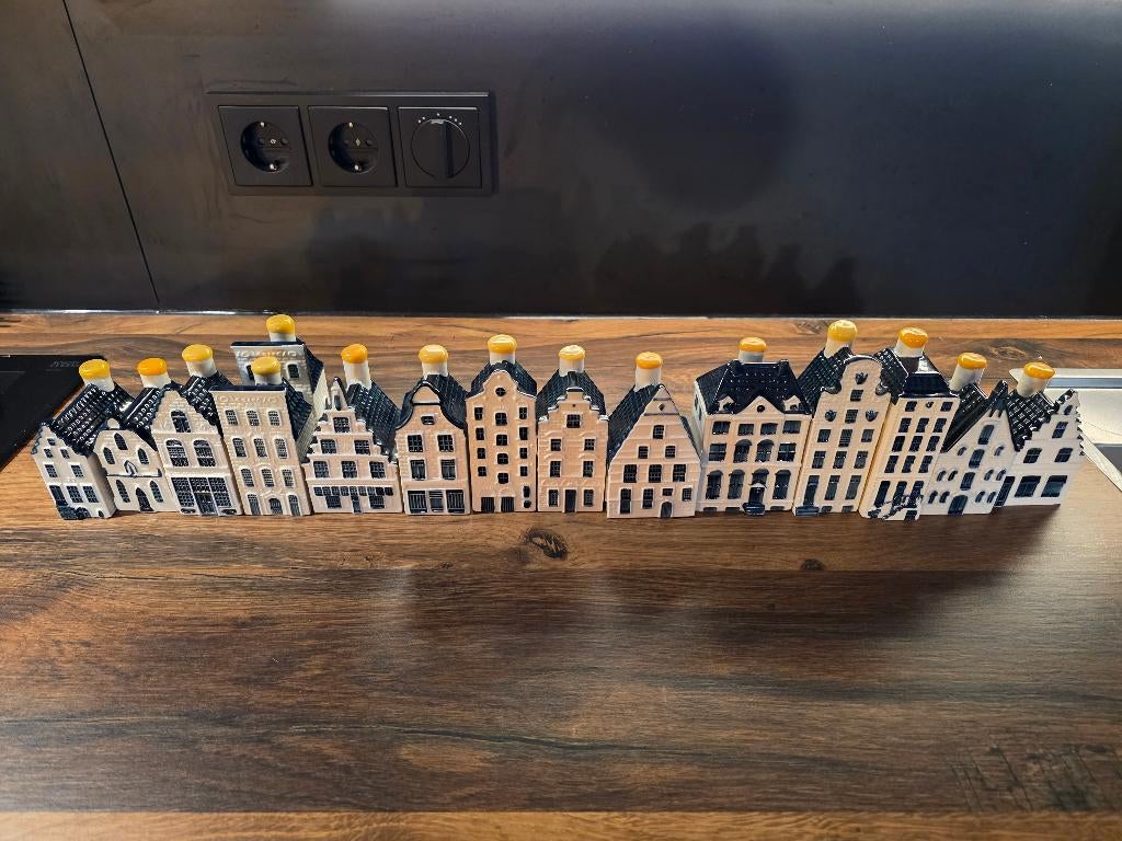 klm huisjes 15 stuks waaronder uitgave 52, 56, 60 etc, Verzamelen, KLM Huisjes, Ophalen of Verzenden, Gebruikt, 21 t/m 40, Gevuld