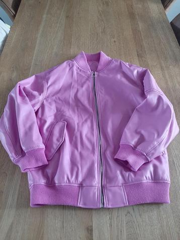 Leuke roze jas Bershka beschikbaar voor biedingen