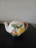 Theepot met fruitmotief, Keramiek, Overige typen, Ophalen of Verzenden, Zo goed als nieuw
