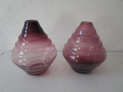 2 mooie vaasjes oudroze / paars, 15 cm hoog, Huis en Inrichting, Woonaccessoires | Vazen, Zo goed als nieuw, Overige kleuren, Minder dan 50 cm