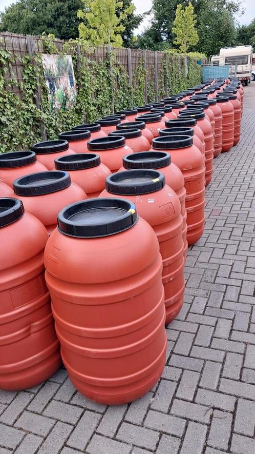 Opslag tonnen Regentonnen 220 liter, Tuin en Terras, Overige Tuin en Terras, Zo goed als nieuw, Ophalen of Verzenden