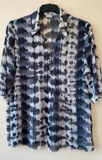 Atelier shirtje maat 42 beschikbaar voor biedingen