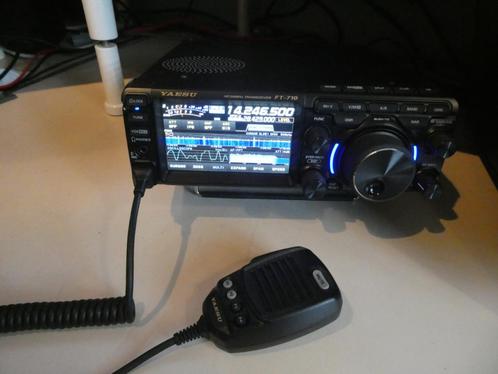 Z.G.A.N YAESU FT-710 Field     (2 maanden oud ), Telecommunicatie, Zenders en Ontvangers, Zo goed als nieuw, Zender en Ontvanger