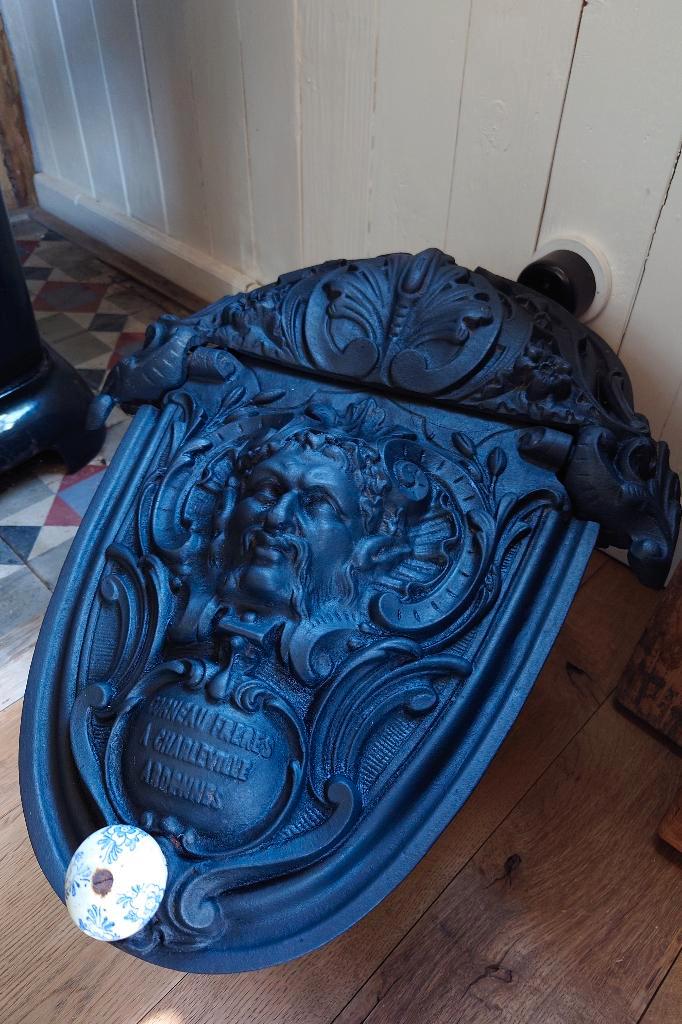 Gietijzeren kolenbak van Corneau Freres  1850-1860, Antiek en Kunst, Curiosa en Brocante, Ophalen