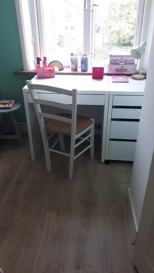 Bureau ikea, Kinderen en Baby's, Kinderkamer | Stapelbedden en Hoogslapers, Zo goed als nieuw, Ophalen of Verzenden