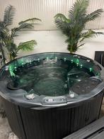 Jacuzzi 6 persoons rond . Werkend te zien, Tuin en Terras, Bubbelbaden en Hottubs, Ophalen of Verzenden, Zo goed als nieuw