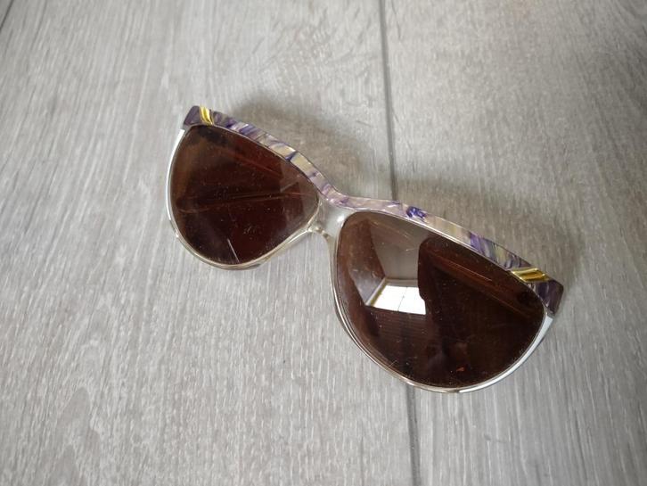 Prachtige zonnebril van Sir John by Piave 3135. Vintage bril, Sieraden, Tassen en Uiterlijk, Zonnebrillen en Brillen | Dames, Zo goed als nieuw