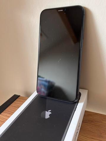 iPhone 11 Zwart beschikbaar voor biedingen