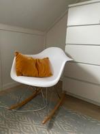 Kuip schommelstoel 2x voor babykamer bijvoorbeeld, Huis en Inrichting, Stoelen, Twee, Wit, Zo goed als nieuw, Ophalen