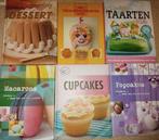 Boeken en benodigdheden voor mooie taarten koekjes enz, Ophalen of Verzenden, Zo goed als nieuw, Taarten, Boek of Tijdschrift