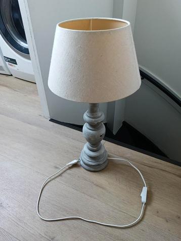 Lamp beschikbaar voor biedingen