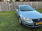 Volkswagen Passat 2.0 FSI 110KW 2005 Blauw, Auto's, Voorwielaandrijving, 730 kg, 4 cilinders, Blauw