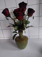 Vaas met zijden rozen, Ophalen of Verzenden, Zo goed als nieuw