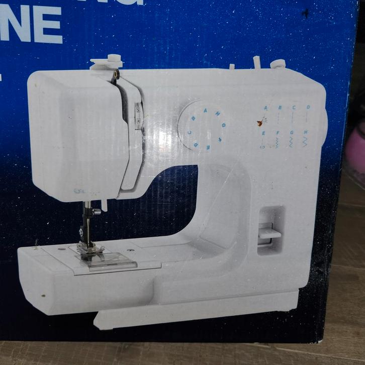 Naaimachine - Zo goed als nieuw!, Hobby en Vrije tijd, Naaimachines en Toebehoren, Zo goed als nieuw, Naaimachine, Overige merken