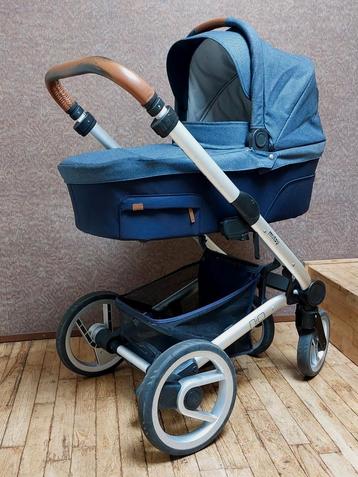 Mutsy Nio blauw wandelwagen/ kinderwagen combi beschikbaar voor biedingen