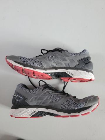 Asics GT 3000 5 - Weinig gedragen + inlegzolen beschikbaar voor biedingen