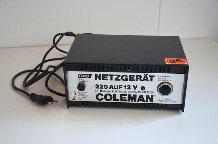 COLEMAN Koelboxomvormer 220V - 12V,  4,5 Amp., Caravans en Kamperen, Kampeeraccessoires, Gebruikt, Ophalen
