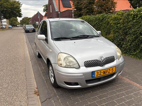 Toyota Yaris 1.0 16V Vvti 3DR Linea SOL 2005 Grijs, Auto's, Toyota, Particulier, Yaris, Airconditioning, Centrale vergrendeling