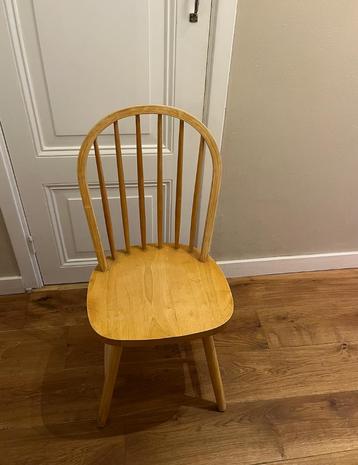 Scandinavische stoel van eiken en bamboe beschikbaar voor biedingen