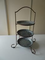 Etagière met 3 borden plateaus zink metaal brocante, Huis en Inrichting, Woonaccessoires | Etagères, Ophalen of Verzenden