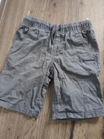 Korte broek grijs jongen maat 128 shorts, Ophalen of Verzenden, Zo goed als nieuw, Jongen, Broek