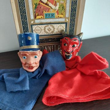 2 oude poppenkastpoppen composiet Beeusaert 1950 handpop pop beschikbaar voor biedingen
