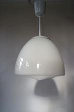 vintage design giso philips schoollamp hanglamp opaline P, 50 tot 75 cm, Ophalen of Verzenden, Glas, Gebruikt