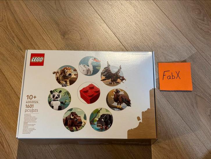 Lego 4002024 Employee Exclusive - Factory Animals New, Kinderen en Baby's, Speelgoed | Duplo en Lego, Nieuw, Lego, Complete set