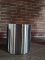 2x RVS Bloempotten , Bakken van Roestvrij staal., Rond, Zo goed als nieuw, Minder dan 40 cm, Balkon