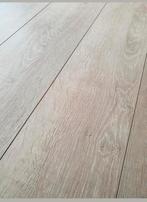 Laminaat Whitewash/Bruin V-Groef Circa 25m2 ZGAN, Huis en Inrichting, Stoffering | Vloerbedekking, Ophalen, Bruin, 75 m² of meer