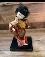 Antieke Japanese Geisha  Een mooie kleurrijke pop met prachi, Ophalen of Verzenden