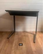 Leuke retro schoolbankje of kindertafel met handig vak, Ophalen, Zo goed als nieuw, Tafel(s)