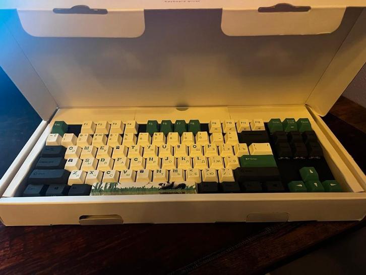 Varmilo MA87M Panda R2 (EC Daisy V2) - TKL zeer nette staat, Computers en Software, Toetsenborden, Zo goed als nieuw, Qwerty, Bedraad
