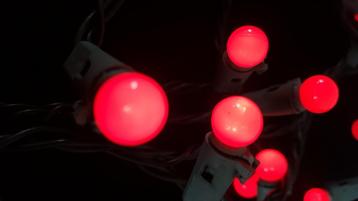 100 rode led licht bolletjes voor in de kerstboom  beschikbaar voor biedingen